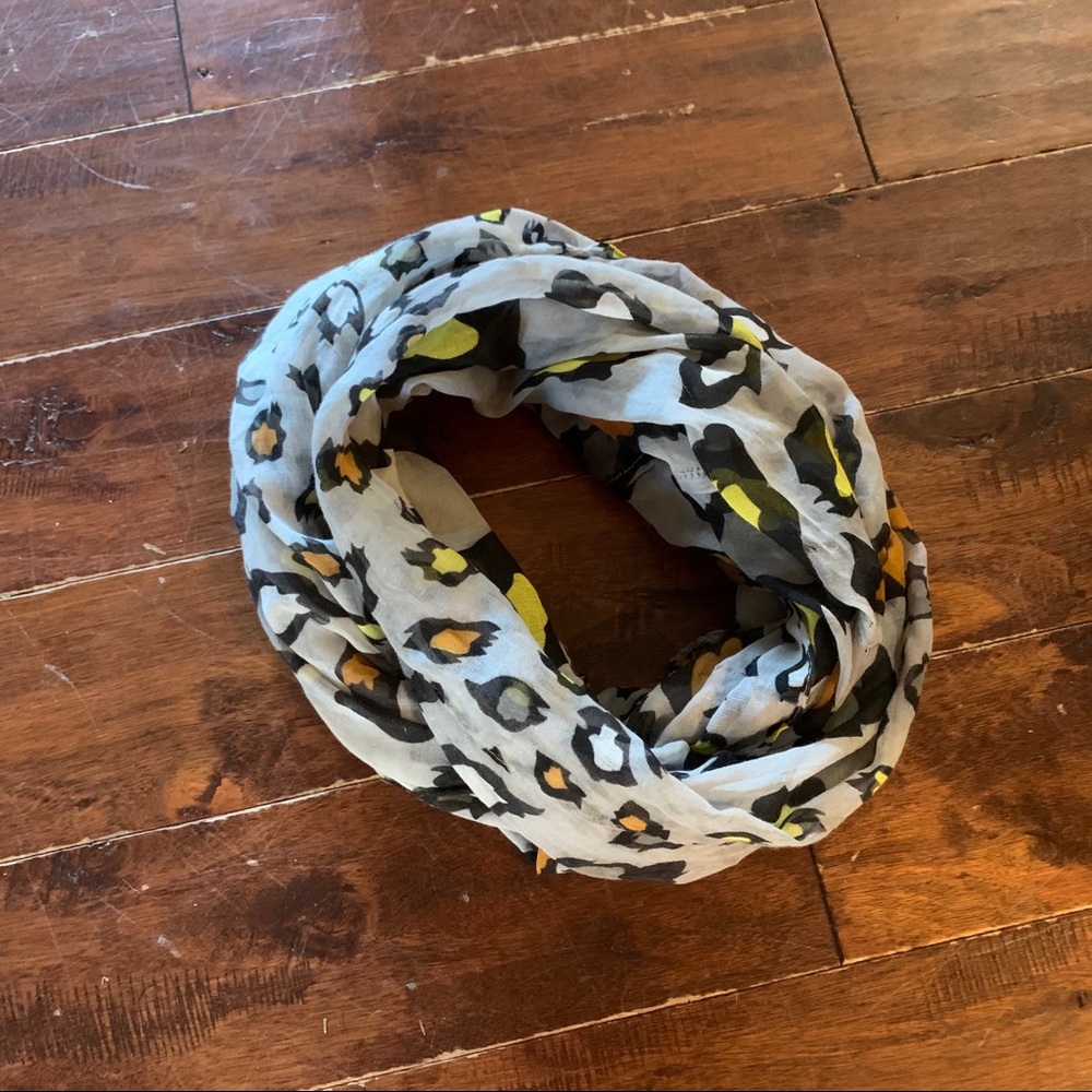 Infinity scarf
